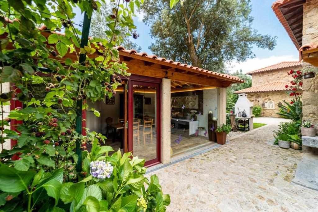 Casas Casal Do Carvalhal - Agroturismo Amares Buitenkant foto