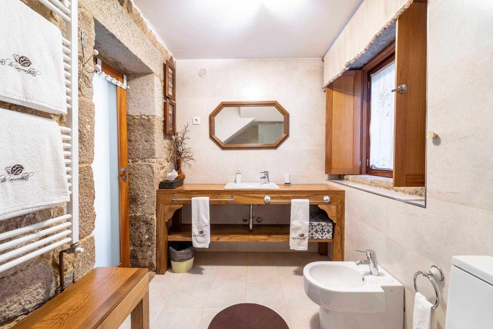 Casas Casal Do Carvalhal - Agroturismo Amares Buitenkant foto